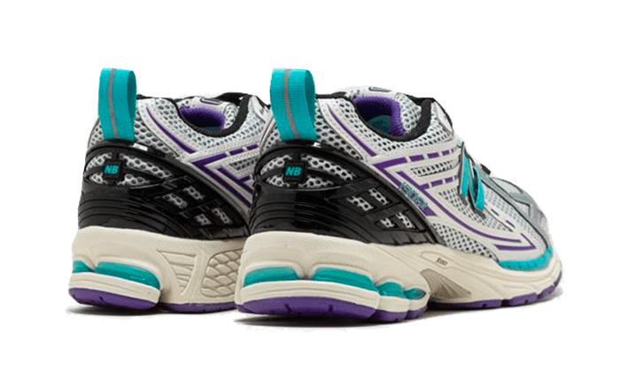 Sneakers éditions limitées et authentiques New Balance 1906R White Aqua Purple - M1906RCF -Kickzmi