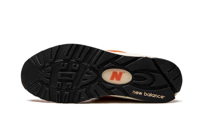 New Balance 990 V2 Made in USA Marigold - M990AI2 - Kickzmi