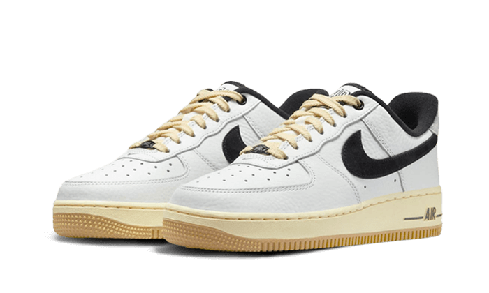 Sneakers éditions limitées et authentiques Nike Air Force 1 '07 LX Low Command Force Summit White Black - DR0148-101 - Kickzmi