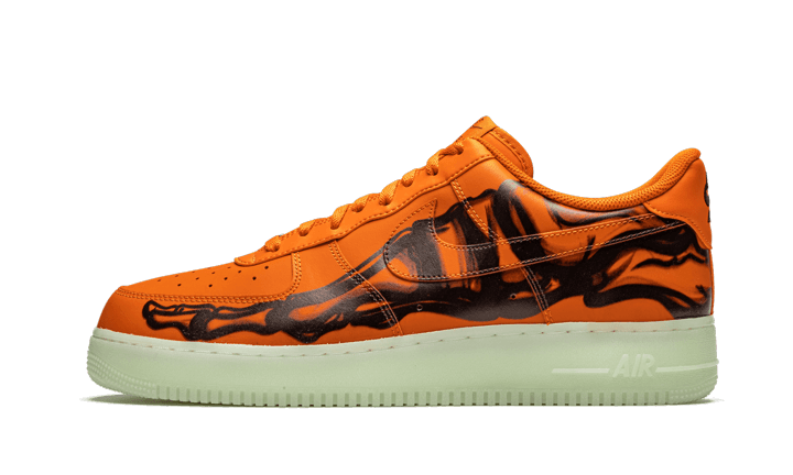 Sneakers éditions limitées et authentiques Nike Air Force 1 Low Orange Skeleton Halloween (2020) - CU8067-800 - Kickzmi