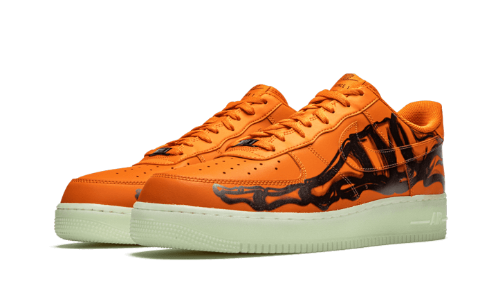 Sneakers éditions limitées et authentiques Nike Air Force 1 Low Orange Skeleton Halloween (2020) - CU8067-800 - Kickzmi