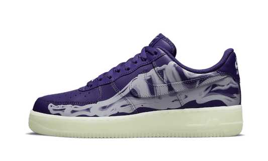 Sneakers éditions limitées et authentiques Nike Air Force 1 Low Purple Skeleton Halloween (2021) - CU8067-500 -  Kickzmi