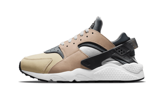 Nike Air Huarache Escape (2021) - DH9532-201 - Kickzmi