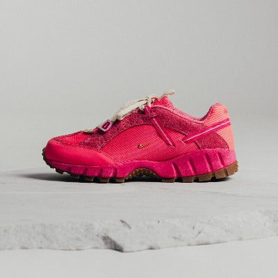 Air Sneakers éditions limitées et authentiques Nike Humara LX Jacquemus Pink - DX9999-600 - Kickzmi