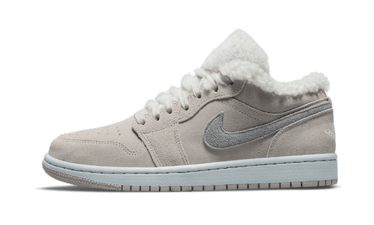 Air Jordan 1 Low SE Sherpa Fleece - DO0750-002 - Kickzmi