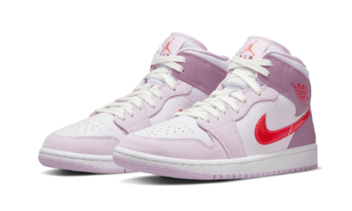 Sneakers éditions limitées et authentiques Air Jordan 1 Mid Valentine's Day (2022) - DR0174-500 - Kickzmi