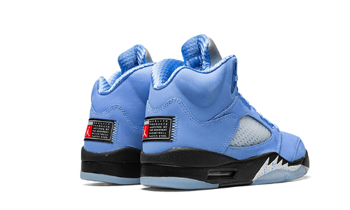 Sneakers éditions limitées et authentiques Air Jordan 5 UNC - DV1310-401 - Kickzmi