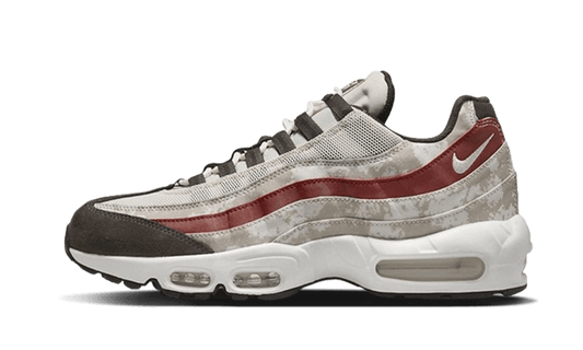 Sneakers éditions limitées et authentiques Nike Air Max 95 SE Social FC - DQ9016-001 - Kickzmi