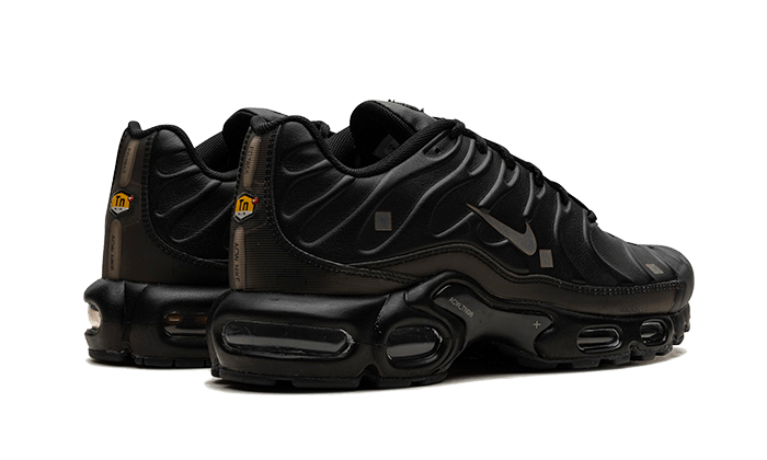 Nike Air Max Plus A-COLD-WALL Black - FD7855-001 - Kickzmi