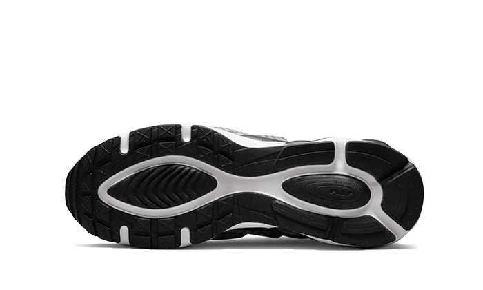 Nike Air Max TW Black White - DQ3984-001 - Kickzmi