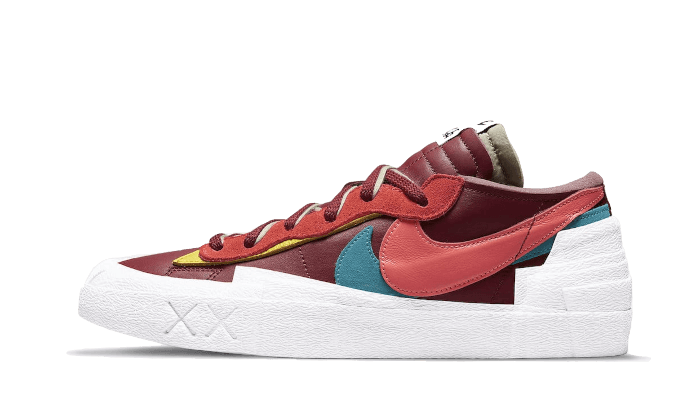 Nike Blazer Low Sacai Kaws Team Red - DM7901-600 - Kickzmi