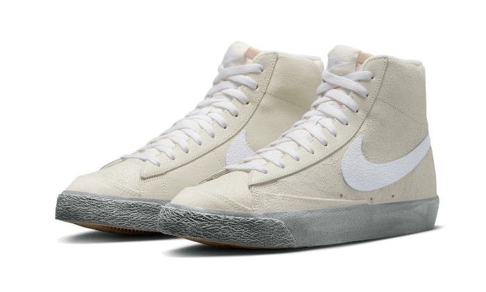 Nike Blazer Mid '77 EMB Summit White - DV0797-100 - Kickzmi