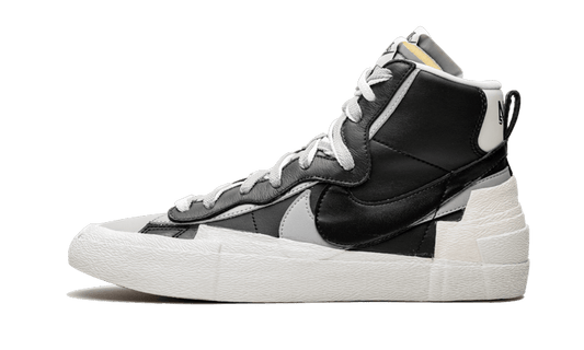 Nike Blazer Mid Sacai Black Grey - BV0072-002 - Kickzmi