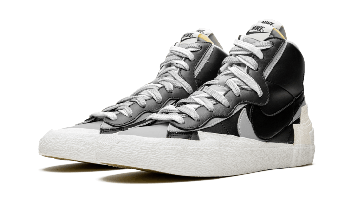 Nike Blazer Mid Sacai Black Grey - BV0072-002 - Kickzmi