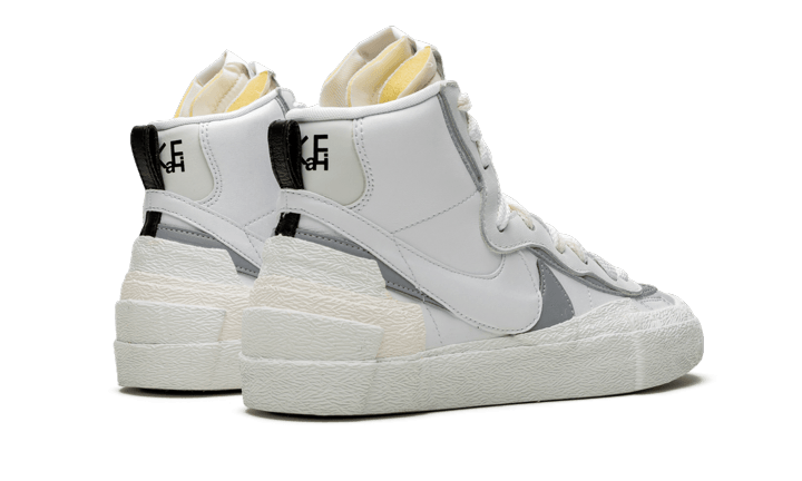 Nike Blazer Mid Sacai White Grey - BV0072-100 - Kickzmi