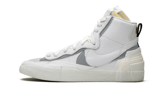 Nike Blazer Mid Sacai White Grey - BV0072-100 - Kickzmi