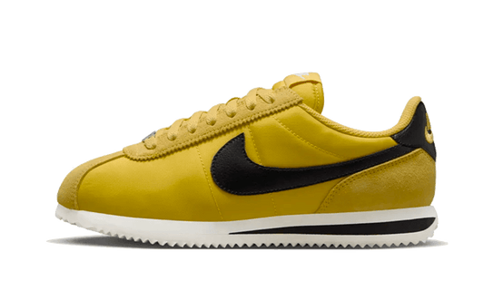 Nike Cortez Vivid Sulfur - DZ2795-700 - Kickzmi