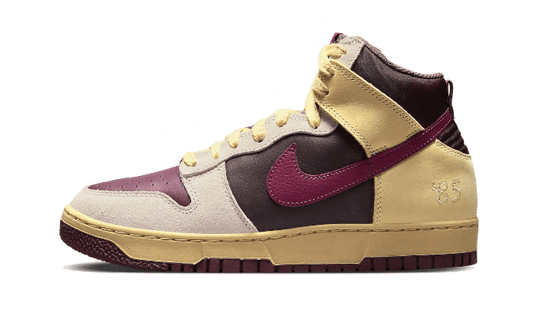 Sneakers limitées et authentiques Nike Dunk High 1985 Valentine’s Day - FD0794-700 - Kickzmi