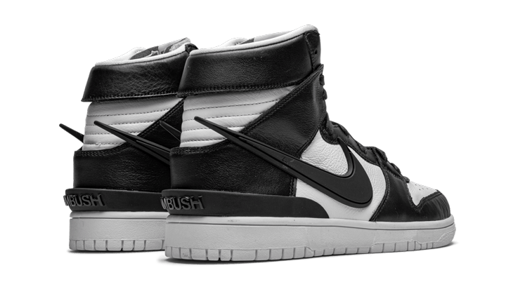 Sneakers limitées et authentiques Nike Dunk High Ambush Black White - CU7544-001 - Kickzmi