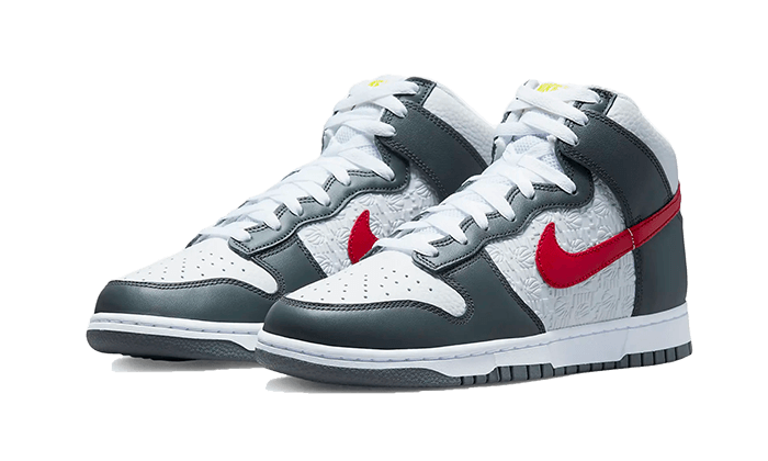 Sneakers limitées et authentiques Nike Dunk High Embossed Basketball Grey Red - FD0668-001 - Kickzmi