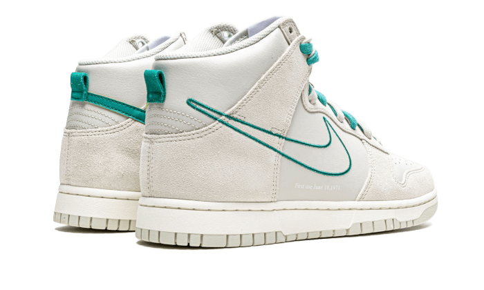 Sneakers limitées et authentiques Nike Dunk High First Use Light Bone Green Noise - DH0960-001 / DD0733-001 - Kickzmi