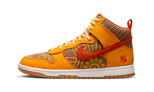 Sneakers limitées et authentiques Nike Dunk High PRM Somos Familia - DZ5354-045 - Kickzmi