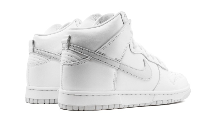 Sneakers limitées et authentiques Nike Dunk High Pure Platinum - CZ8149-101 - Kickzmi