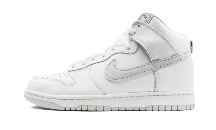 Sneakers limitées et authentiques Nike Dunk High Pure Platinum - CZ8149-101 - Kickzmi