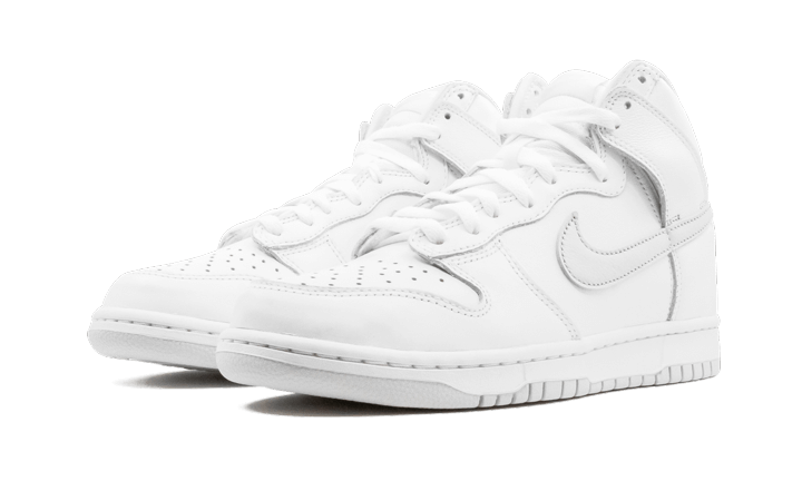 Sneakers limitées et authentiques Nike Dunk High Pure Platinum - CZ8149-101 - Kickzmi