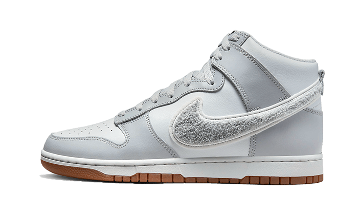 Sneakers limitées et authentiques Nike Dunk High Retro Chenille Swoosh White Grey - DR8805-003 - Kickzmi