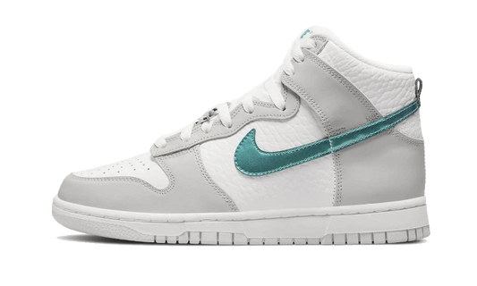 Sneakers limitées et authentiques Nike Dunk High Ring Bling - DR7855-100 - Kickzmi