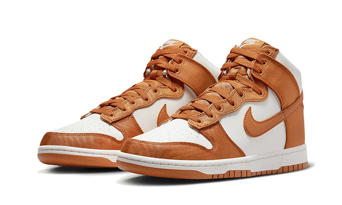 Sneakers éditions limitées et authentiques Nike Dunk High Satin Curry - DV7223-800 - Kickzmi