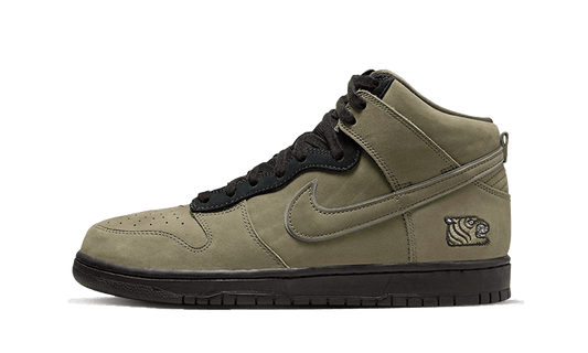 Sneakers limitées et authentiques Nike Dunk High Soulgoods Military Green - DR1415-200 - Kickzmi