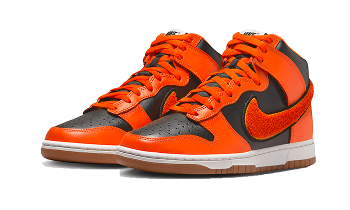 Sneakers limitées et authentiques Nike Dunk High University Chenille Swoosh Safty Orange - DR8805-002 - Kickzmi