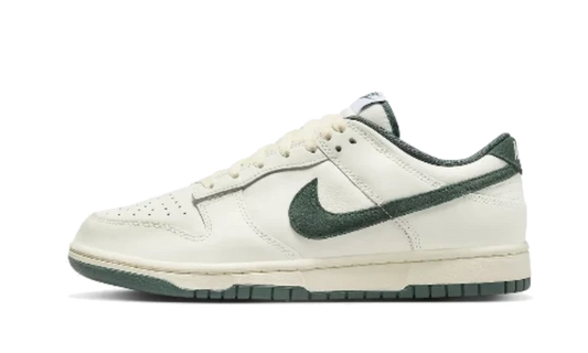 Sneakers éditions limitées et authentiques Nike Dunk Low Athletic Department Deep Jungle - FQ8080-133 -  Kickzmi