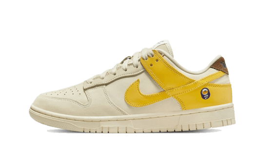 Nike Dunk Low Banana - DR5487-100 - Kickzmi