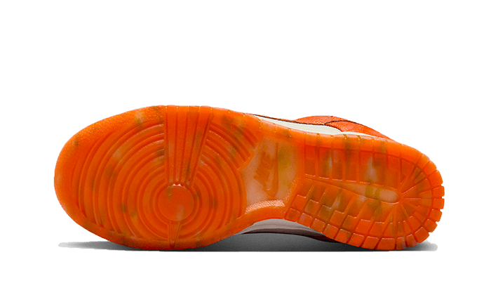 Nike Dunk Low Cracked Orange - FN7773-001 - Kickzmi