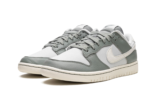 Sneakers éditions limitées et authentiques Nike Dunk Low Mica Green - DV7212-300 - Kickzmi