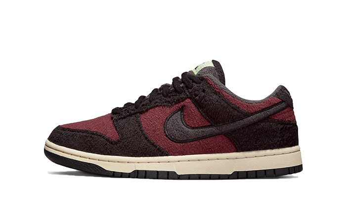 Dunk Low SE Fleece Burgundy Crush Kickzmi