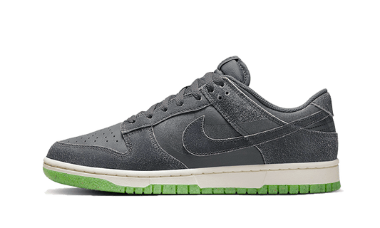 Sneakers éditions limitées et authentiques Nike Dunk Low Swoosh Shadow Iron Grey - DQ7681-001 -  Kickzmi