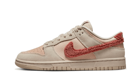 Dunk Low Terry Swoosh Kickzmi