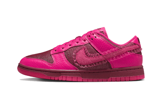 Dunk Low Valentines Day (2022) Kickzmi