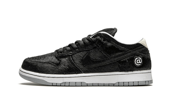 Sneakers éditions limitées et authentiques Nike SB Dunk Low BE@RBRICK Medicom Toy - CZ5127-001 - Kickzmi