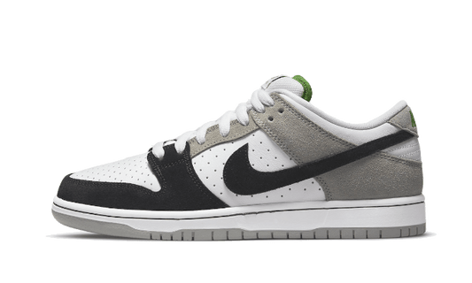 Sneakers éditions limitées et authentiques Nike SB Dunk Low Chlorophyll - BQ6817-011 - Kickzmi