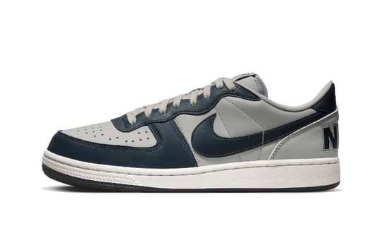 Sneakers éditions limitées et authentiques Nike Terminator Low Georgetown - FN6830-001 - Kickzmi