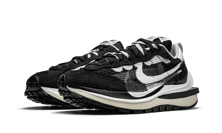 Sneakers éditions limitées et authentiques Nike Vaporwaffle Sacai Black White - CV1363-001 - Kickzmi
