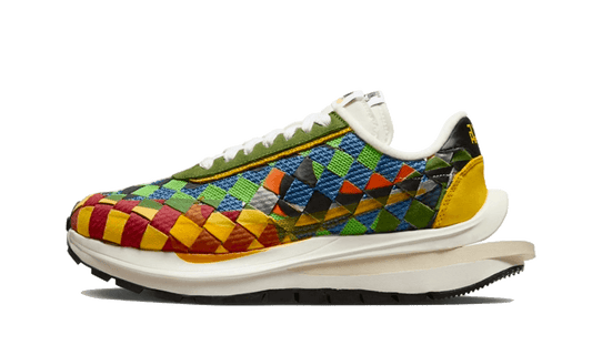 Sneakers éditions limitées et authentiques Nike Vaporwaffle Woven Sacai Jean Paul Gaultier Green Gusto - DR5209-300 - Kickzmi