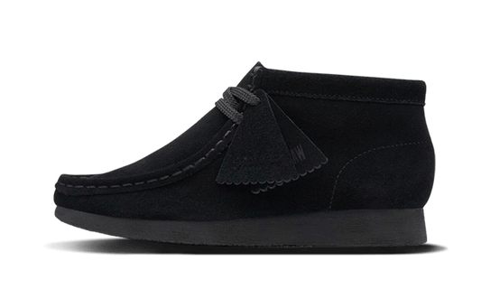 Sneakers éditions limitées et authentiques Clarks Wallabee Boot Black Suede - 26155517 - Kickzmi