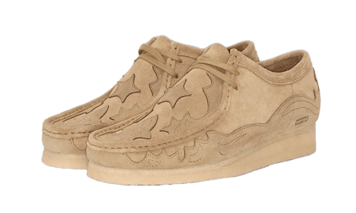 Sneakers éditions limitées et authentiques Clarks Wallabee Supreme Beige Kickzmi