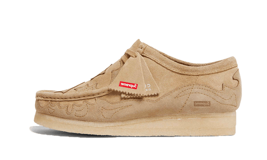 Sneakers éditions limitées et authentiques Clarks Wallabee Supreme Beige Kickzmi